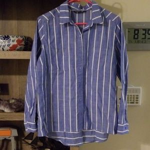 Riders by Lee Chambray Button Down/medium